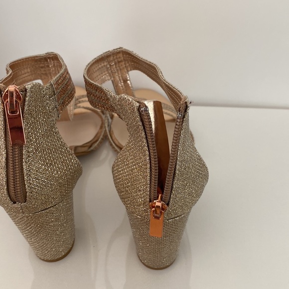 Rose gold studded block heels Davids Bridal Everly Size 8 - Picture 9 of 16